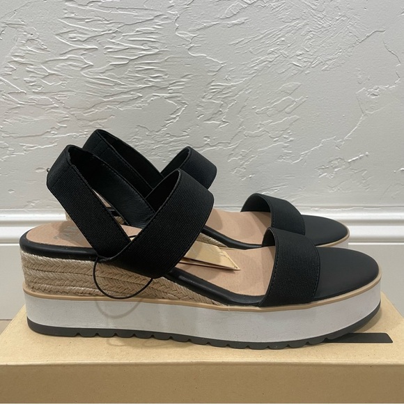 NWT Madden NYC Women’s Size 10 Talla Wedge Sandals Strap Black White Cream - Picture 10 of 13